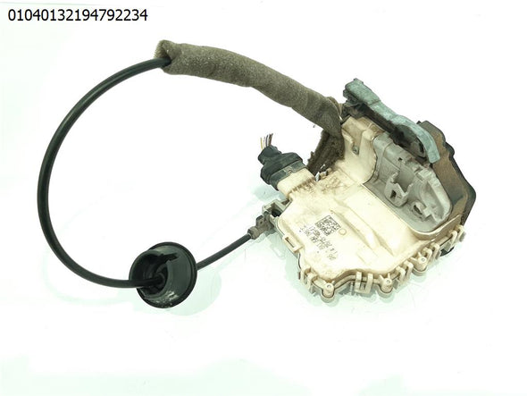 מנעול סטרייקר דלת קדמית ימין לאודי A3 2012-2020