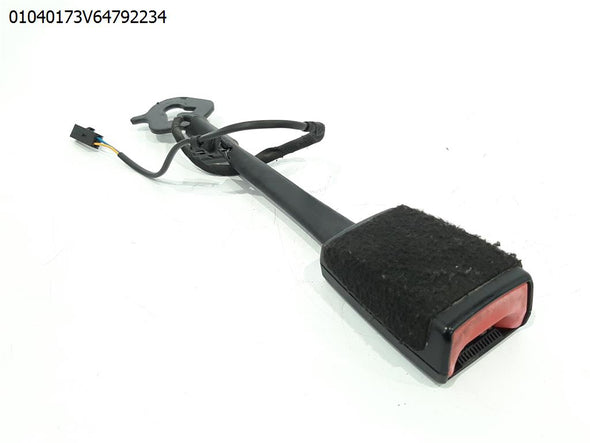 נקבה לחגורת בטיחות קדמית ימין לאודי A3 2012-2020