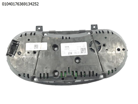 לוח שעונים דיגיטלי לאודי A3 2012-2020