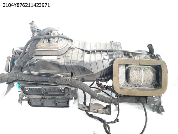 יחידת מיזוג פנימית לאודי A3 2004-2012