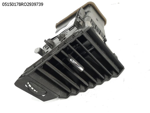 תריס איוורור אמצעי ימין בדשבורד לאופל אסטרה 2016-2018