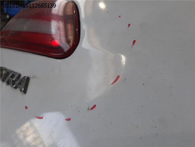 מעבר לדף מכסה מטען לאופל אסטרה 2011-2017