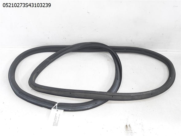 גומיית אטימה לבודי דלת קדמית שמאל לאופל קורסה 2015-2019