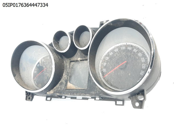 לוח שעונים דיגיטלי לאופל מוקה 2014-2017