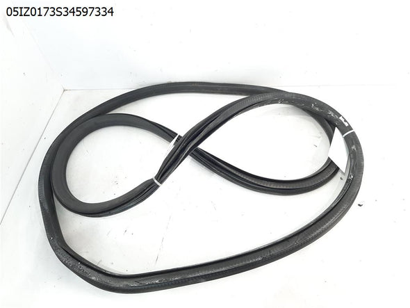 גומיית אטימה לבודי דלת קדמית ימין לאופל מריבה 2014-2024