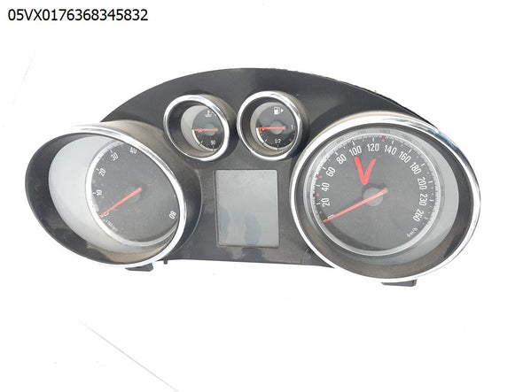 לוח שעונים דיגיטלי לאופל זאפירה 2012-2024