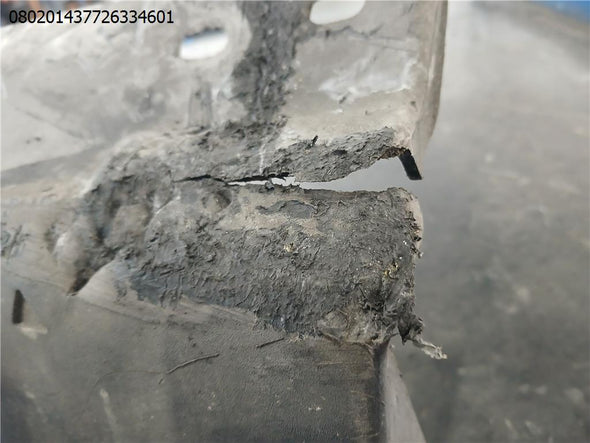 פלסטיק סף מדרכה חיצוני שמאל לאלפא רומאו סטלביו 2017-2025