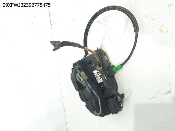 מנעול סטרייקר דלת אחורית ימין לביואיק לה קרוס 2010-2024