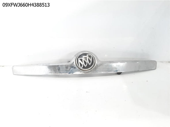 פס קישוט מכסה מטען לביואיק לה קרוס 2010-2024