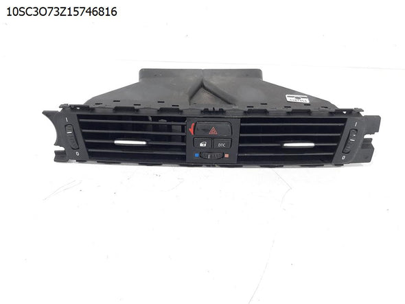 פנל פתחי איוורור אמצעיים לב.מ.וו. סדרה 3 2005-2012