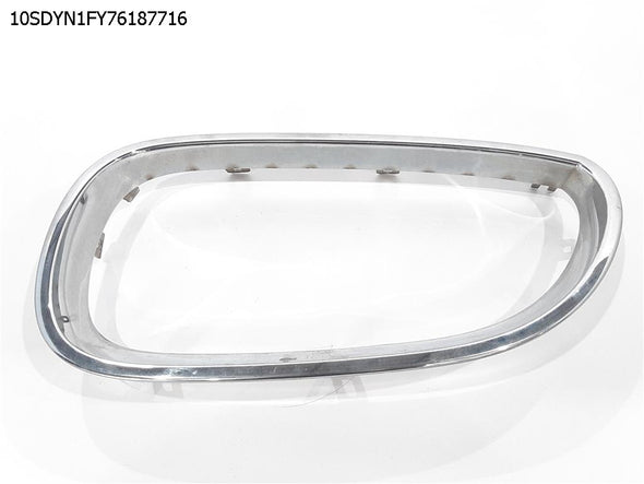 מסגרת ניקל לסורג חזית שמאל לב.מ.וו. סדרה 5 2003-2010