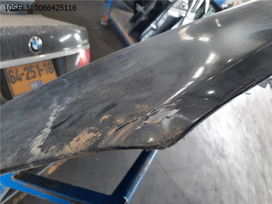 מעבר לדף מכסה מנוע לב.מ.וו. סדרה 7 2009-2015