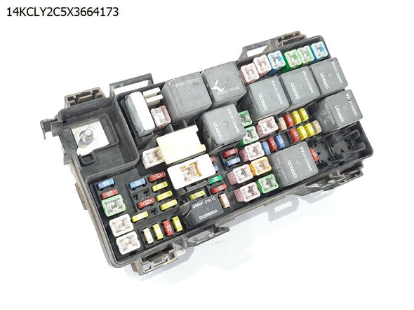 בית פיוזים בתא מנוע 2400 לדודג' ג'רני 2008-2011