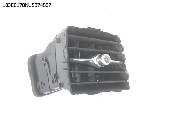 תריס איוורור ימין בדשבורד לוולבו XC60 2017-2024