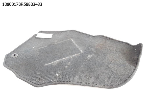 שטיח גומי/בד קדמי ימין לוולבו S60 2010-2019