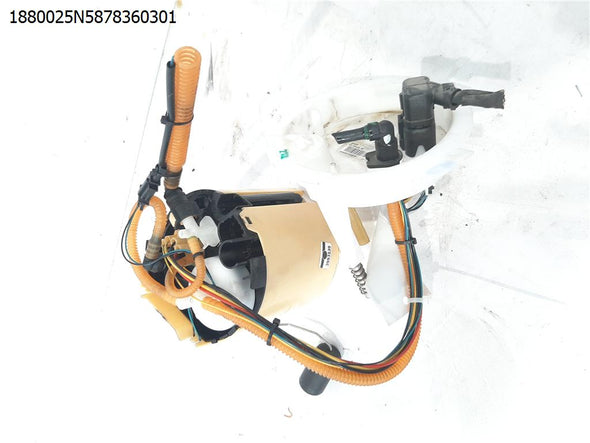 משאבת דלק חשמלית במיכל דלק 2000 לוולבו S60 2019-2024