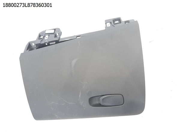 תא כפפות תחתון ימני לוולבו S60 2019-2024