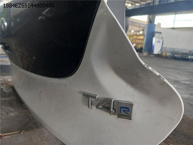 מעבר לדף דלת מטען לוולבו V40 2013-2025