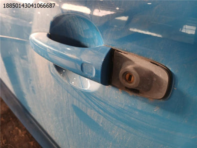 מעבר לדף דלת קדמית שמאל לוולבו S60 פולסטאר 2016-2025