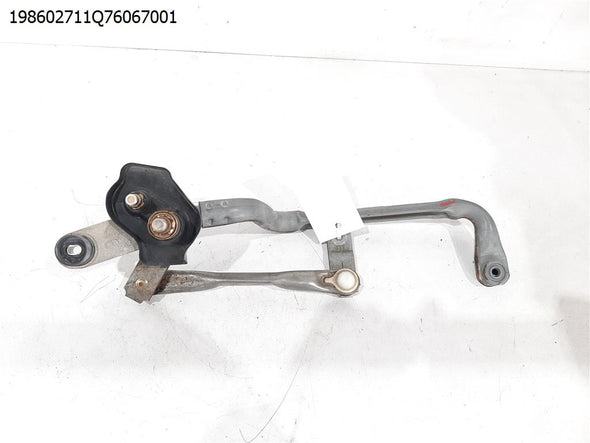 מנגנון לזרועות מגב קדמי לטויוטה יאריס 2014-2020