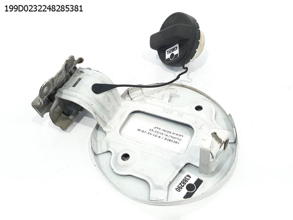 דלתית מכסה דלק לטויוטה אייגו 2015-2022