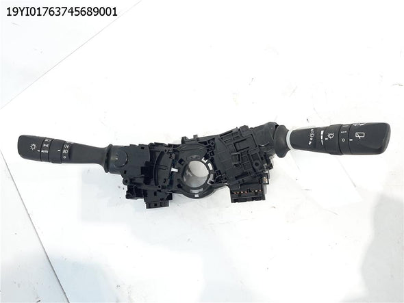 ידית אורות-אתות-מגב לטויוטה פריוס 2016-2025