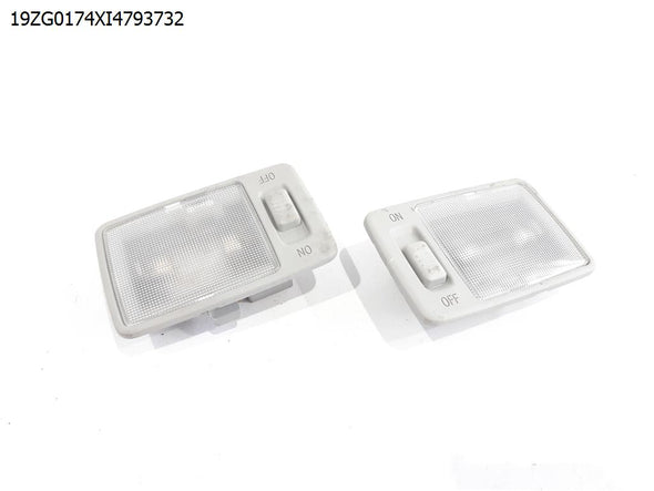 תאורת פנים תא מטען לטויוטה אוריס 2013-2015