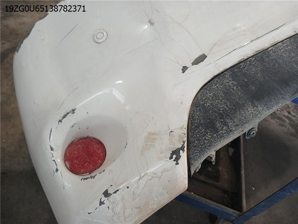 פגוש חיצוני אחורי לטויוטה אוריס 2008-2013