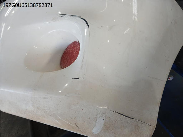 פגוש חיצוני אחורי לטויוטה אוריס 2008-2013