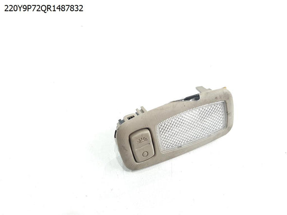 מתג תאורת פנים לדלת אחורית ימין ליונדאי I30 2012-2017