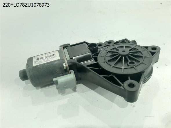 מנוע מנגנון חלון חשמלי קדמי ימין ליונדאי I30 2008-2012