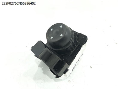 מעבר לדף פקוד מראות חשמלי ליונדאי I10 2020-2025