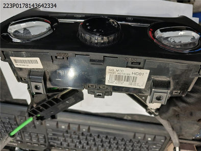 מעבר לדף בקרת איורור ליונדאי I20 2015-2021