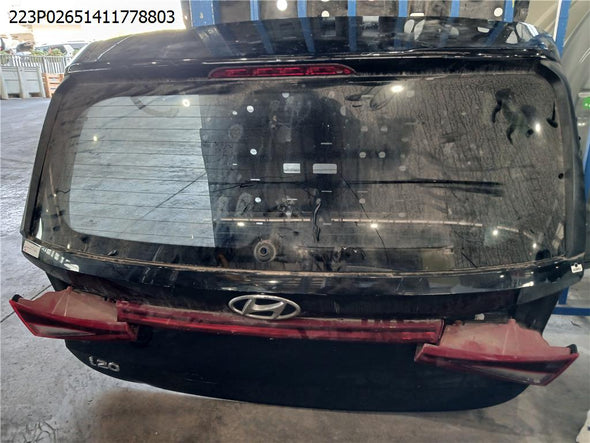 דלת מטען ליונדאי I20 2021-2025