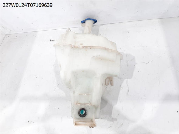 מיכל מתיז מים קדמי ליונדאי I25 2011-2018