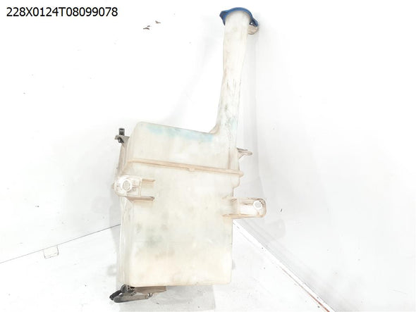 מיכל מתיז מים קדמי ליונדאי I40 2012-2015