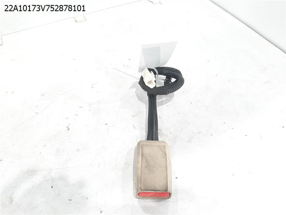 נקבה לחגורת בטיחות קדמית שמאל ליונדאי סונטה 2015-2019