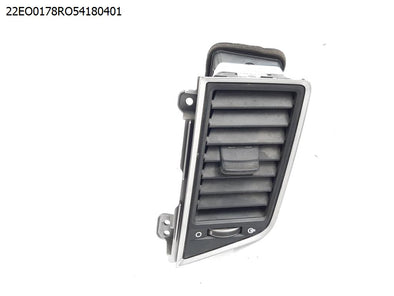 מעבר לדף תריס איוורור אמצעי ימין בדשבורד ליונדאי H-350 2017-2024