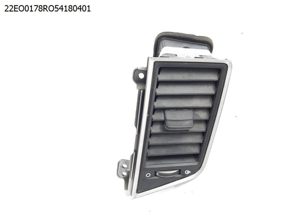 תריס איוורור אמצעי ימין בדשבורד ליונדאי H-350 2017-2024