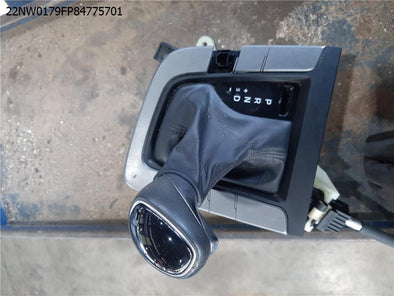 מעבר לדף ידית הילוכים גיר אוטומט ליונדאי אלנטרה 2016-2021