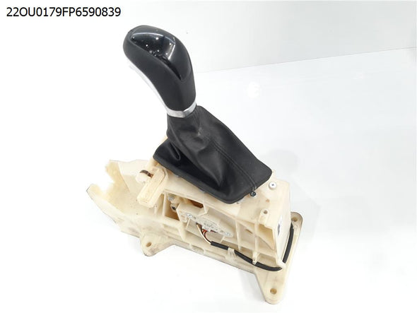 ידית הילוכים גיר אוטומט ליונדאי I20 קרוס 2016-2024