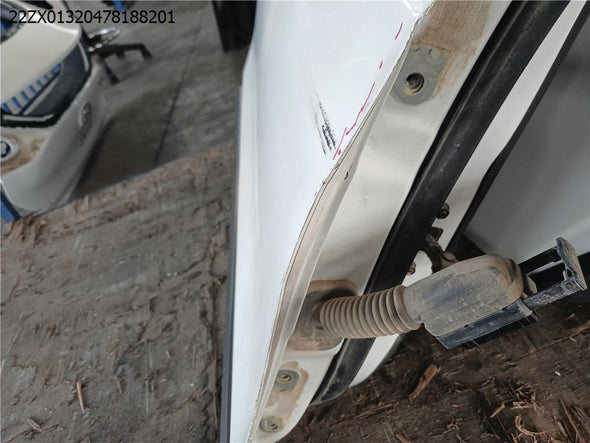 דלת קדמית ימין ליונדאי איוניק 2016-2019