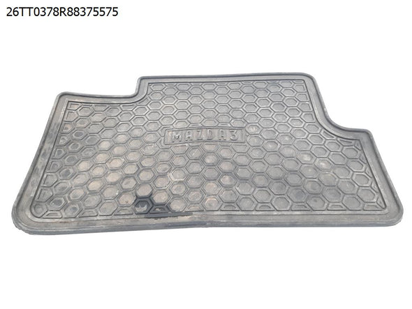 שטיח גומי/בד אחורי שמאל למזדה 3 2009-2013