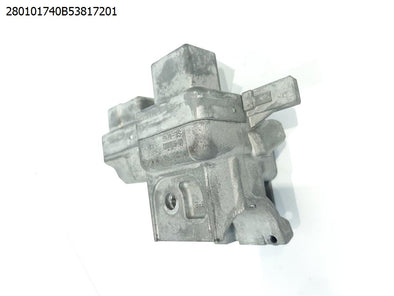 מעבר לדף מנעול הגה אלקטרוני למיצובישי אקליפס קרוס 2018-2024