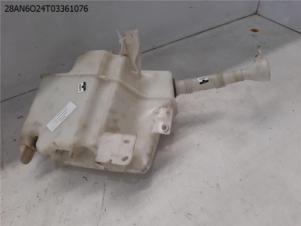 מיכל מתיז מים קדמי למיצובישי לנסר 2008-2024