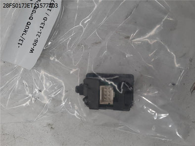 מעבר לדף שקע USB למיצובישי ספייס סטאר 2013-2024