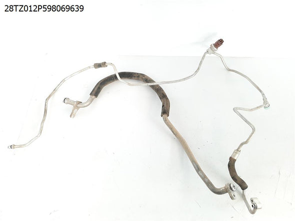 צינור מזגן מהמעבה עד ליחידה פנימית  למיצובישי טרייטון (L200) 2015-2020