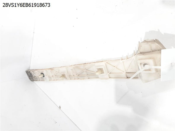 תומך פגוש אחורי ימין על דופן כנף עליון למיצובישי גרנדיס 2005-2011