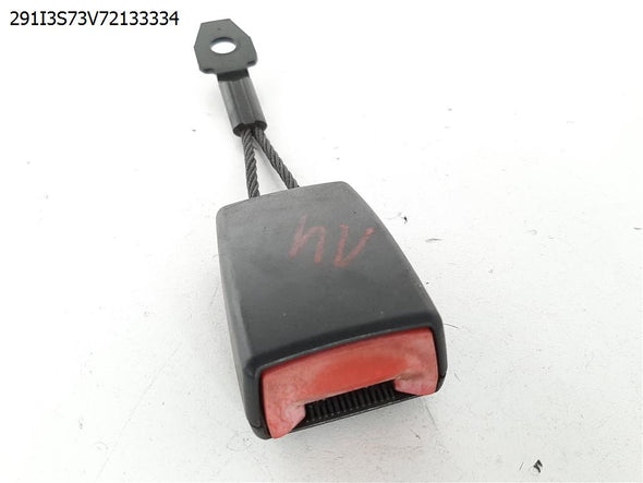 נקבה לחגורת בטיחות קדמית שמאל למרצדס 906 ספרינטר 2007-2019