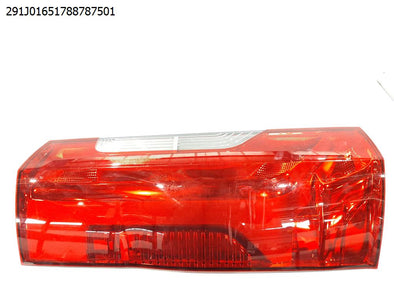 מעבר לדף פנס אחורי שמאל למרצדס 907 ספרינטר 2019-2025